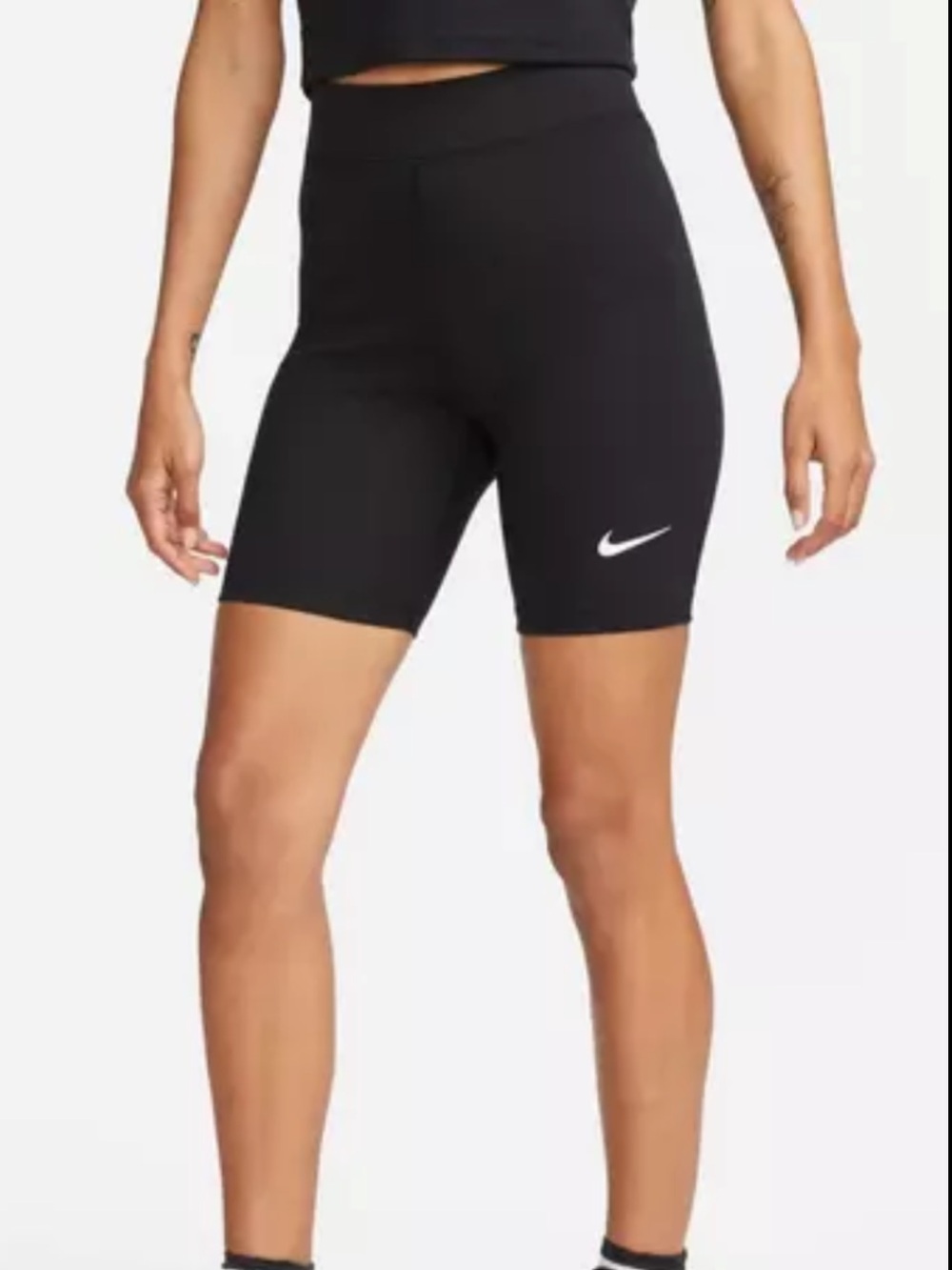 Nike Women's Sportswear Classic
High-Waisted Biker Shorts SZ SM